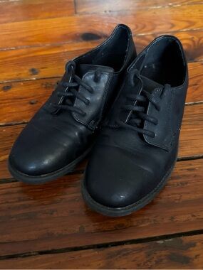 George black dress shoes Size 2 little boy